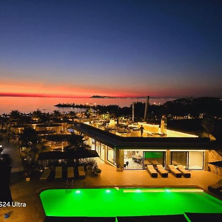 Comfort Suites Golem  Bagian luar foto