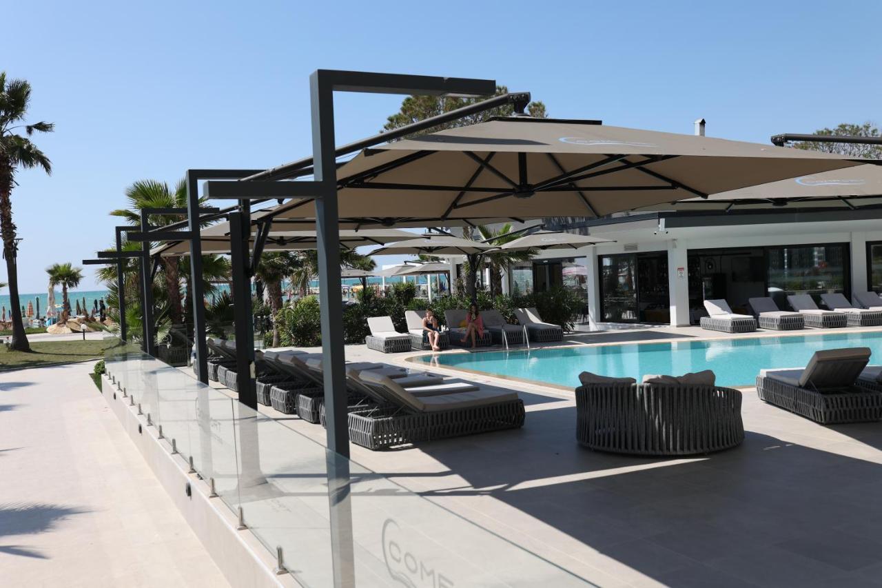 Comfort Suites Golem  Bagian luar foto