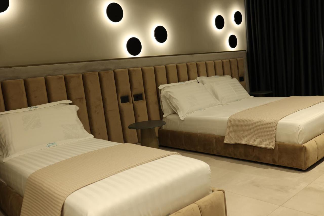Comfort Suites Golem  Bagian luar foto