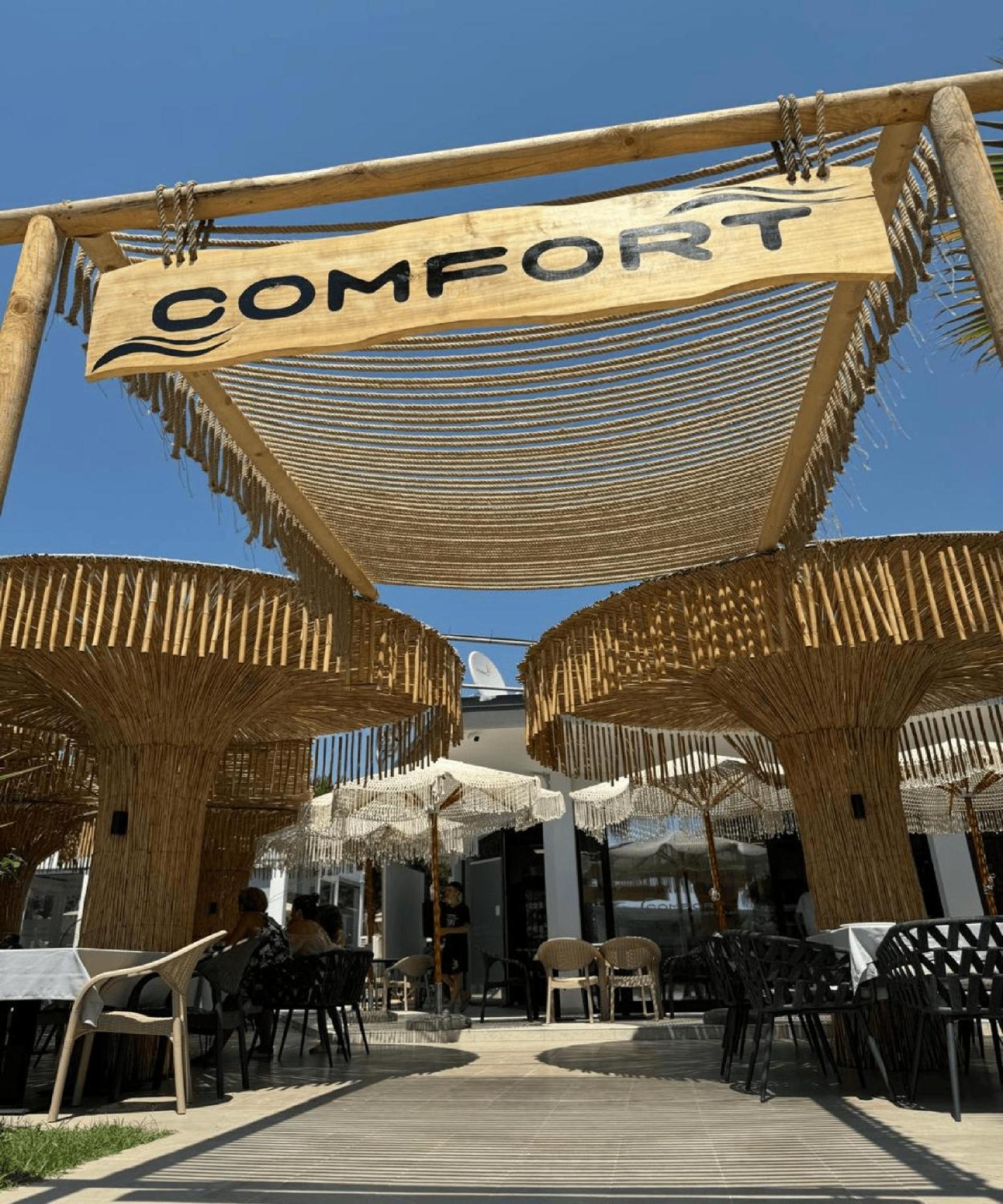 Comfort Suites Golem  Bagian luar foto