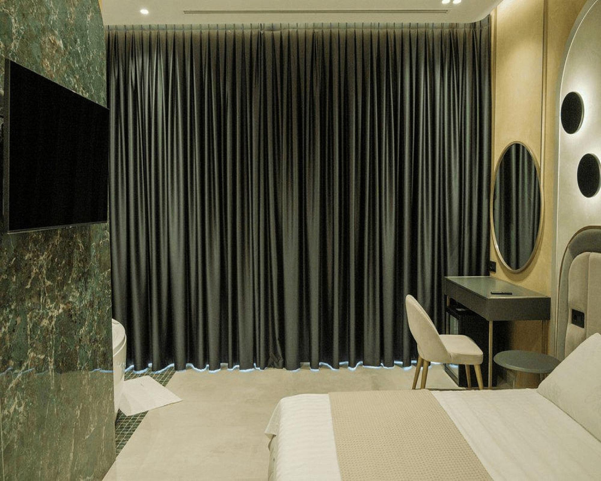 Comfort Suites Golem  Bagian luar foto